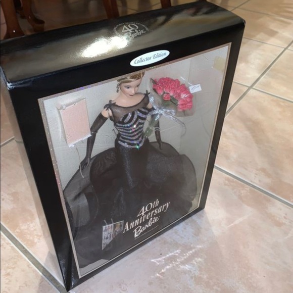 NWT 40th Anniversary Barbie - Picture 1 of 3